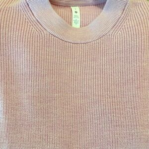 Lululemon Women’s sweater